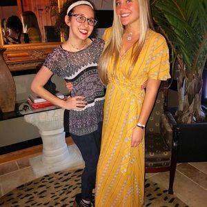 Beautiful long yellow dress!